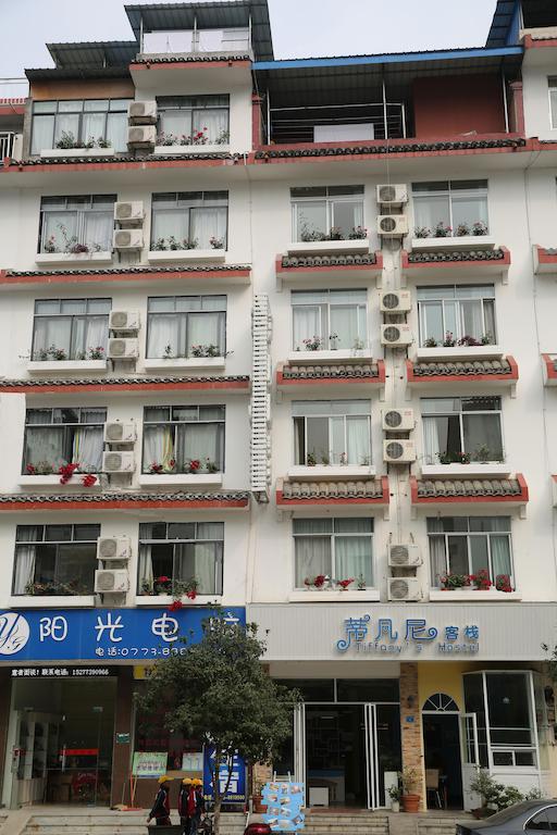 Tiffany Hostel Yangshuo Bagian luar foto