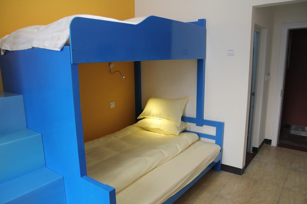 Tiffany Hostel Yangshuo Ruang foto